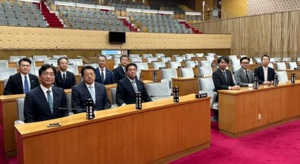自由民主党で イメージ