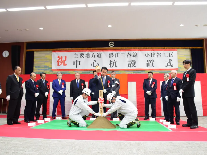 県議会議員の仕事の様子09