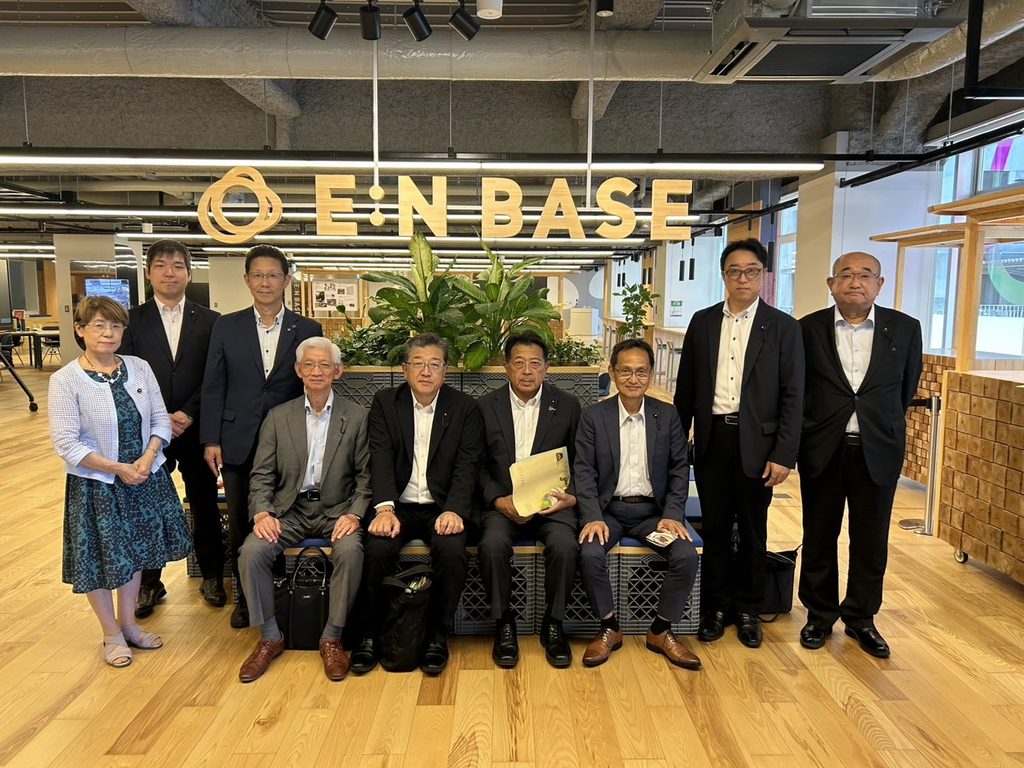 愛媛県庁の官民共創拠点「E:N BASE」を視察しました