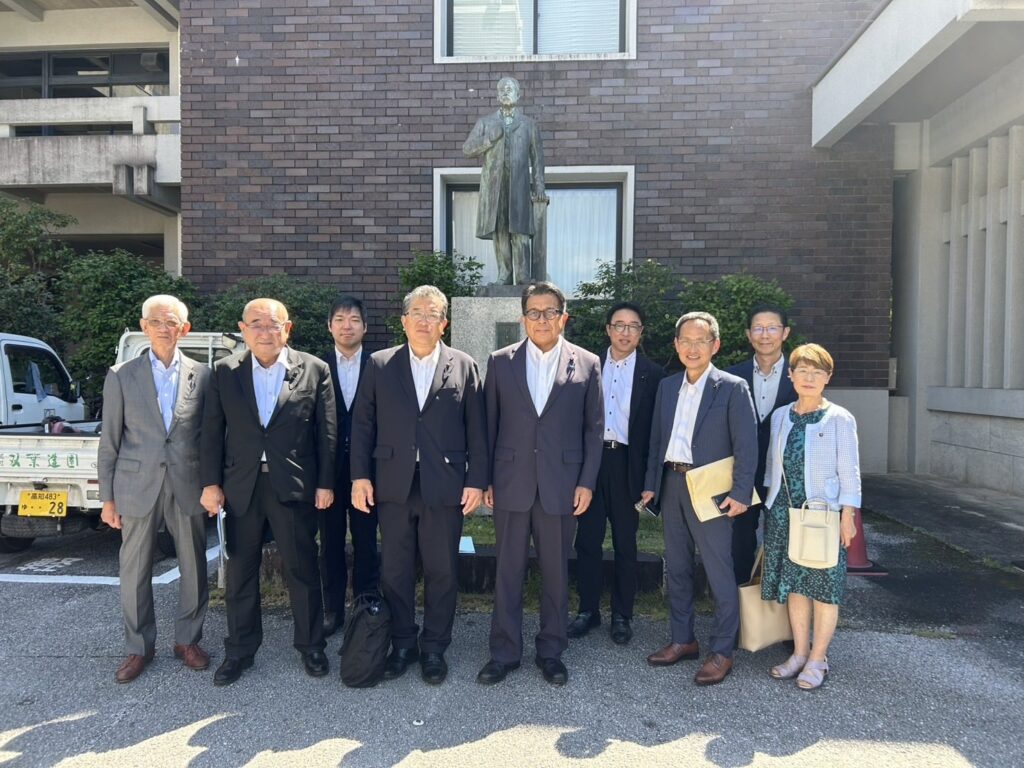 高知県庁にて南海トラフ地震対策を調査しました